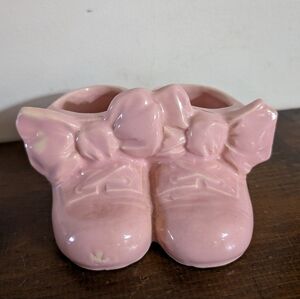 Rare Vintage 1940s McCoy Pottery Pink Baby Booties Planter – Mid-Century Nursery